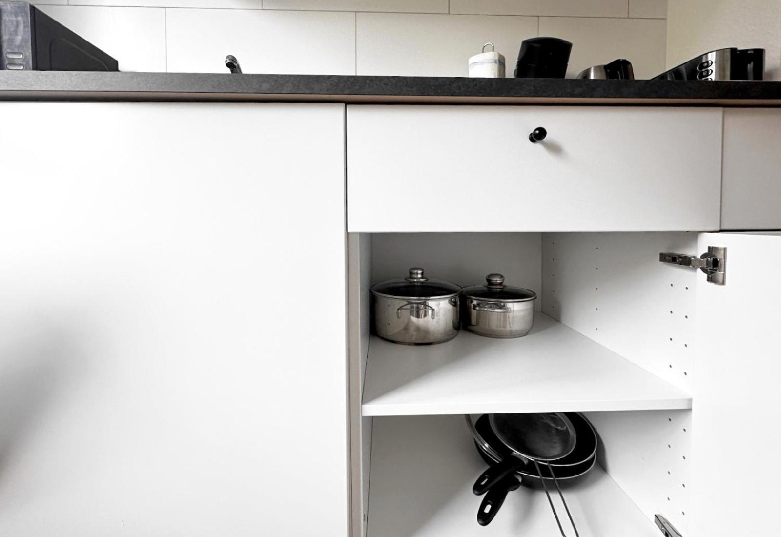 Vaz Apartments E01 Kueche, Tv, Netflix, Ca 15 Min Messe U Hbf Essen Exterior foto